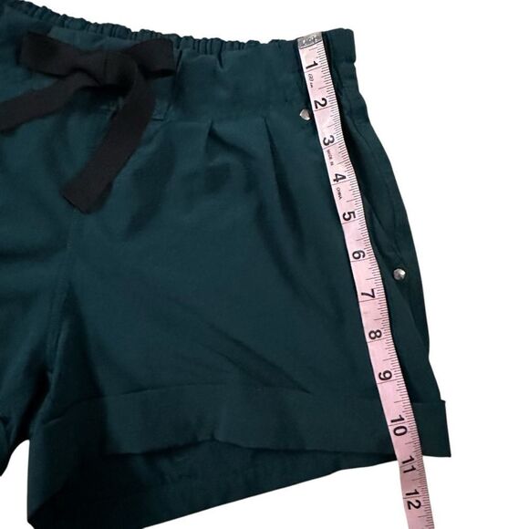 Lululemon Spring Break Away Short
Deep Green ~ size 4 - Picture 10 of 12